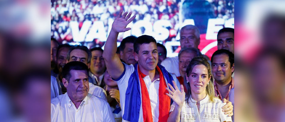 Santiago Peña es el nuevo presidente electo de Paraguay