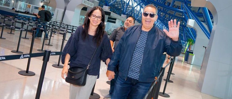 Tito Nieves dice que sintió envidia de Gilberto Santa Rosa y Maelo Ruiz por sus visitas a El Salvador