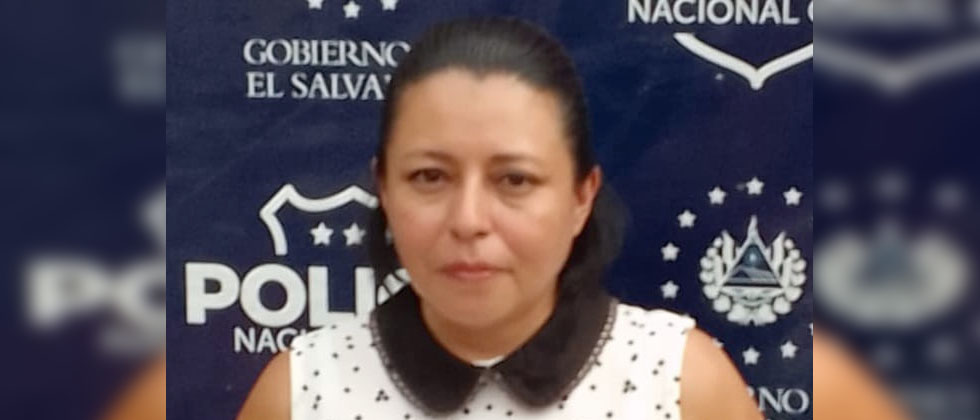 Capturan a abogada acusada de falsedad documental 