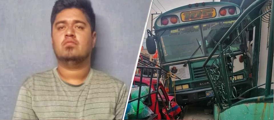 Detienen a busero por manejar distraído y chocar con una conductora que estaba estacionada
