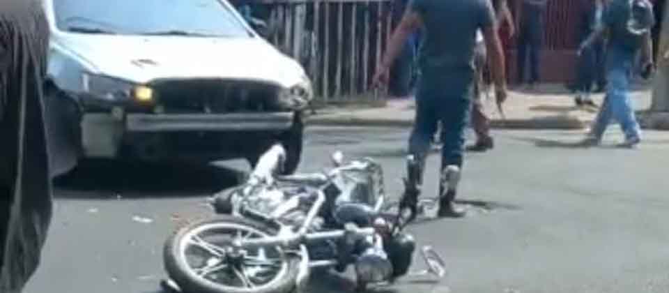 Reportan choque en las cercanías de la Universidad Tecnológica