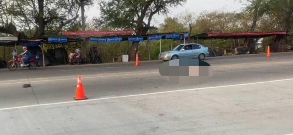 Adulto mayor pierde la vida atropellado esta mañana mientras cruzaba la calle frente a Plaza de Cocos