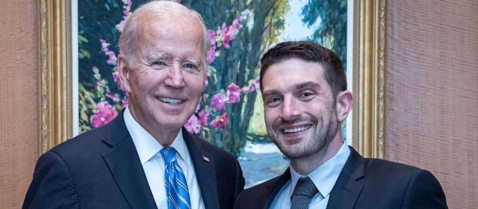 Hijo de Soros apoya reelección de Joe Biden