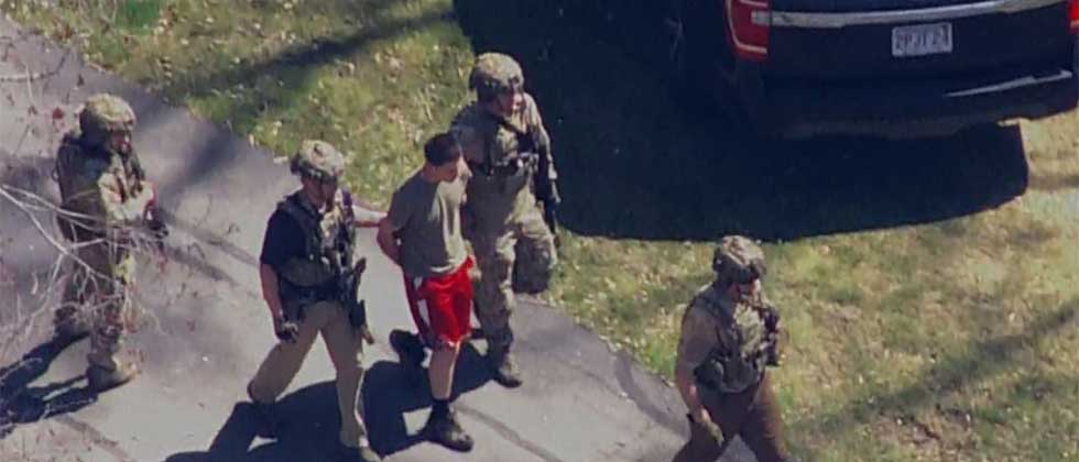 FBI detiene a sospechoso por la filtración de documentos del Pentágono