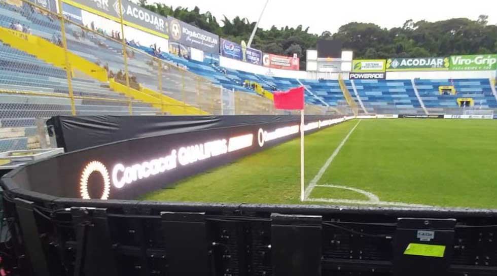 Estadio Cuscatlán estrenará vallas publicitarias led