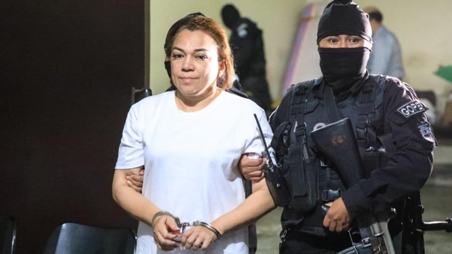 Exalcaldesa de Soyapango enfrenta audiencia por resistencia