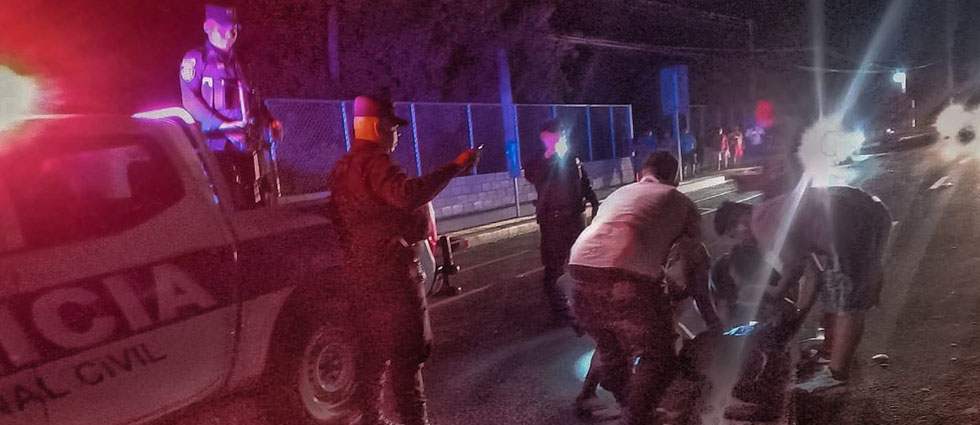 Hombre acaba en el hospital tras fuerte choque sobre la Panamericana