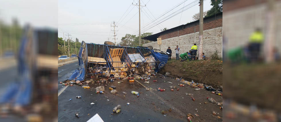 Dos lesionados tras fuerte accidente vial sobre carretera que de Santa Ana conduce a Chalchuapa