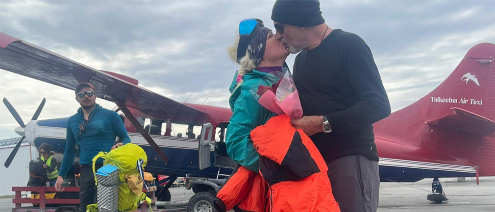 Alfa Karina Arrué agradece a Dios por permitirle salir viva de la montaña donde estuvo atrapada