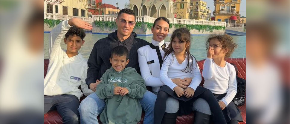 Hospitalizan de urgencia a una de las hijas de Cristiano Ronaldo