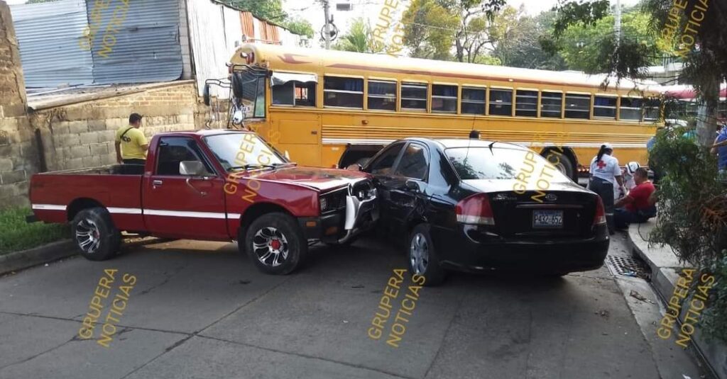 Se accidenta autobús que trasladaba miembros de iglesia evangélica