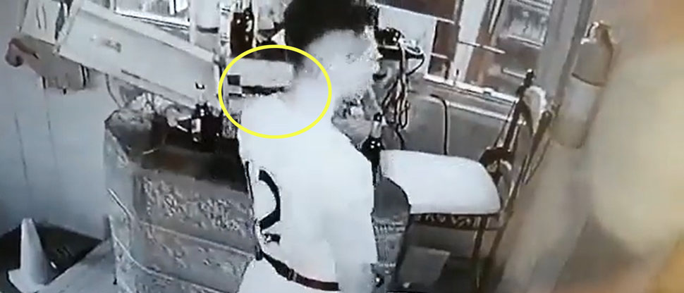 Captan a joven con camisa del Real Madrid robando teléfono de alta gama en popular barra show
