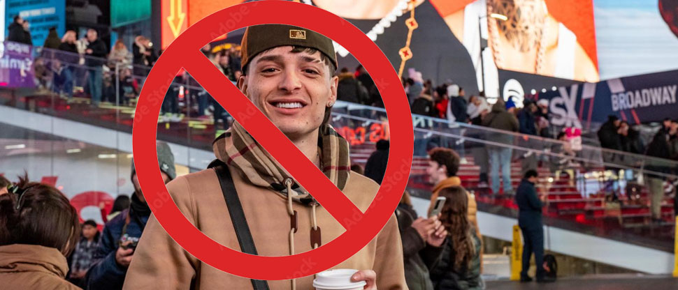 Restaurante no pone canciones de Peso Pluma por su vocabulario vulgar 