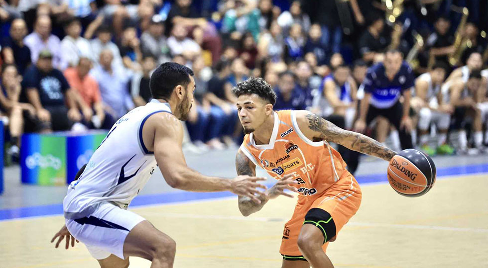 Santa Tecla toma ventaja sobre Cojute en las finales de la Liga Mayor de Baloncesto