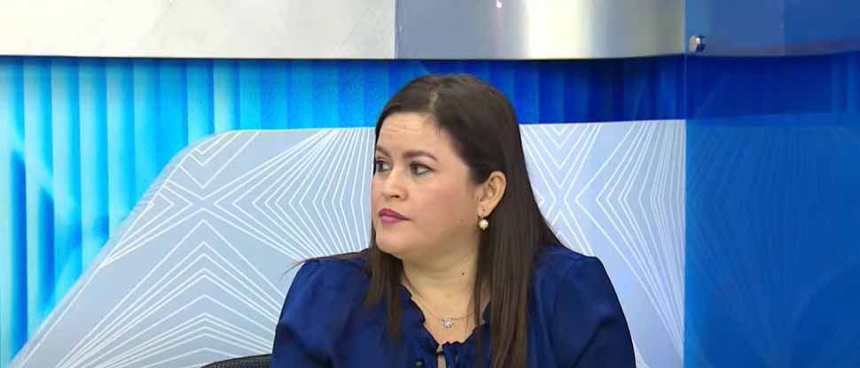Diputada del FMLN reitera que todavía pueden «representar» a los salvadoreños