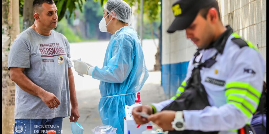 Autoridades realizan control antidopaje a conductores de transporte colectivo