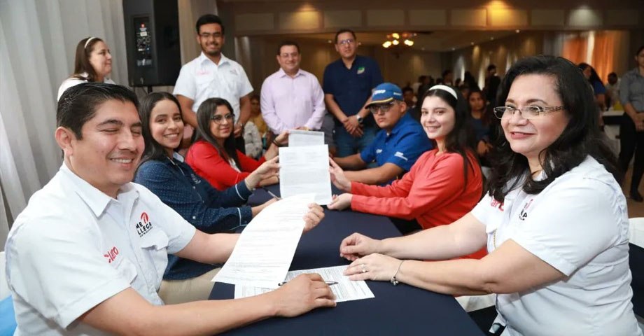 Ministerio de Trabajo anuncia firma de más de 1,200 contratos en la zona oriental