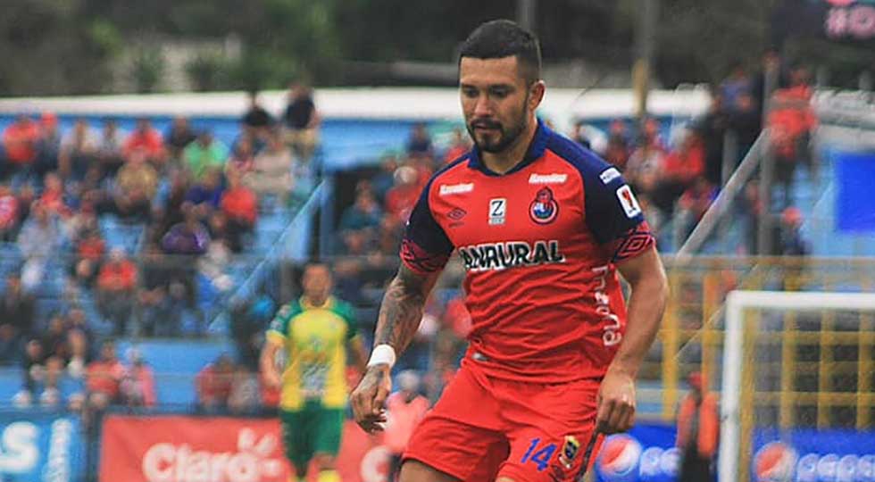 Tras 17 torneos, el salvadoreño Jaime Alas deja al Municipal de Guatemala