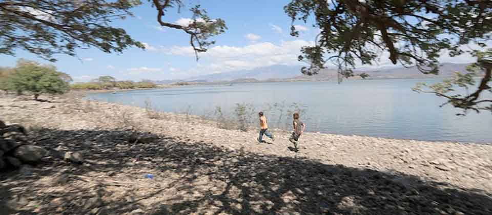 Cifras de calor alcanzan niveles alarmantes en el lago de Güija