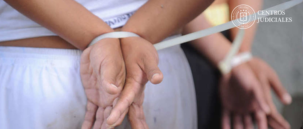 Mujer extorsionista es condenada: pedía $500 a víctima para “dejarlo trabajar” a gusto