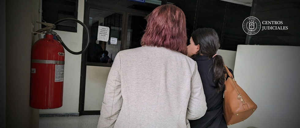 Esta es la sentencia impuesta a mujer que hurtó un celular y fue captada por las cámaras de seguridad  