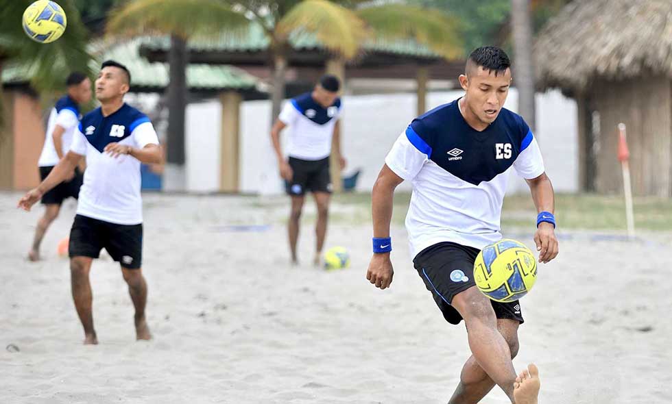 Selecta Playera afina previo al viaje al Premundial en Bahamas  