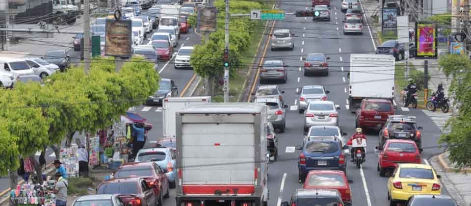 Anuncian la instalación pantallas digitales para informar el tráfico en las calles
