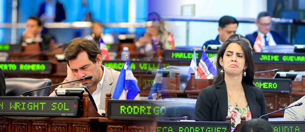 Oposición en contra de reforma que reduce el número de diputados en la Asamblea