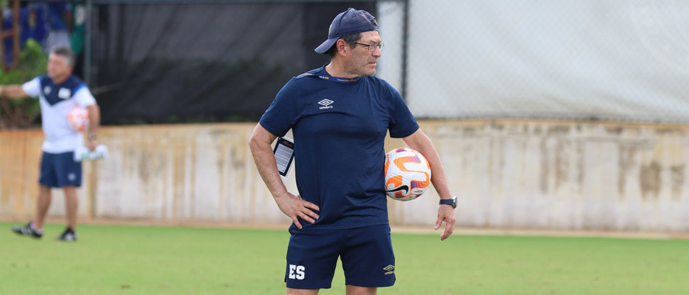 Hugo Pérez dice que valió la pena la gira por Asia para disfrutar de la «buena comida» y prepararse para la Copa Oro