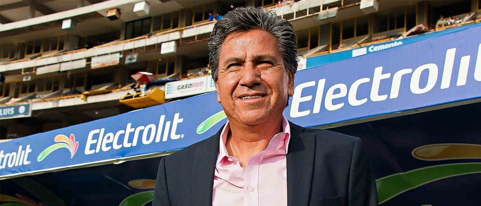 Técnico campeón de CONCACAF con el Necaxa será el nuevo entrenador de FAS 