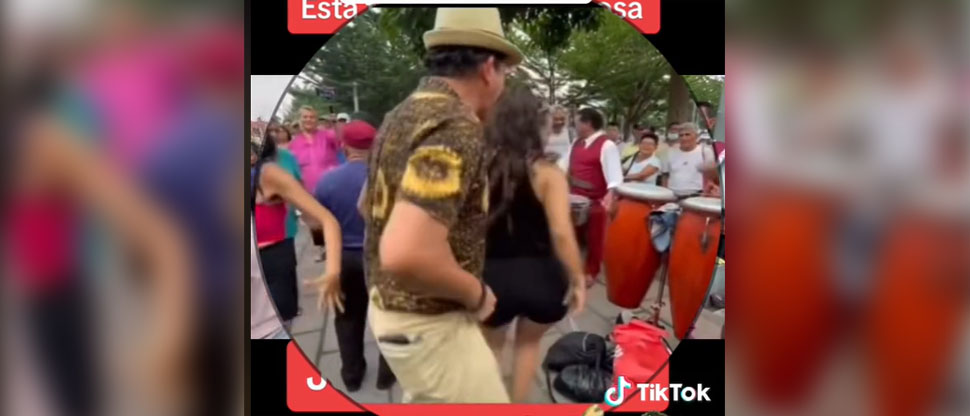 Novia tóxica confirma que terminó con El Catrín tras pelea por celos en la plaza Libertad