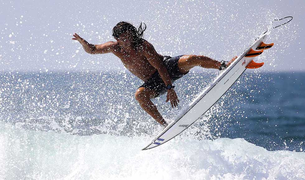 Porfirio Miranda sigue en competencia en El Salvador ISA World Surfing Games 2023