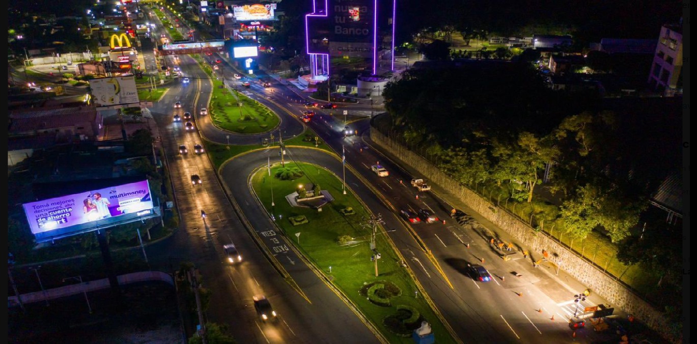 Inician obras de mantenimiento y renovación del bulevar Los Próceres en San Salvador
