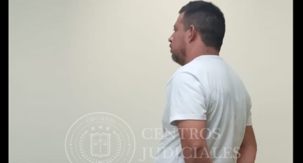 Procesan a sujeto que lesionó a otro hombre tras discusión por extraer arena de río en Soyapango