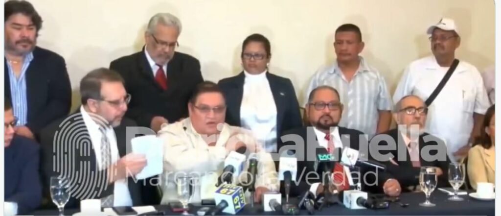 Movimiento opositor olvida el nombre de su candidato a la presidencia durante presentación