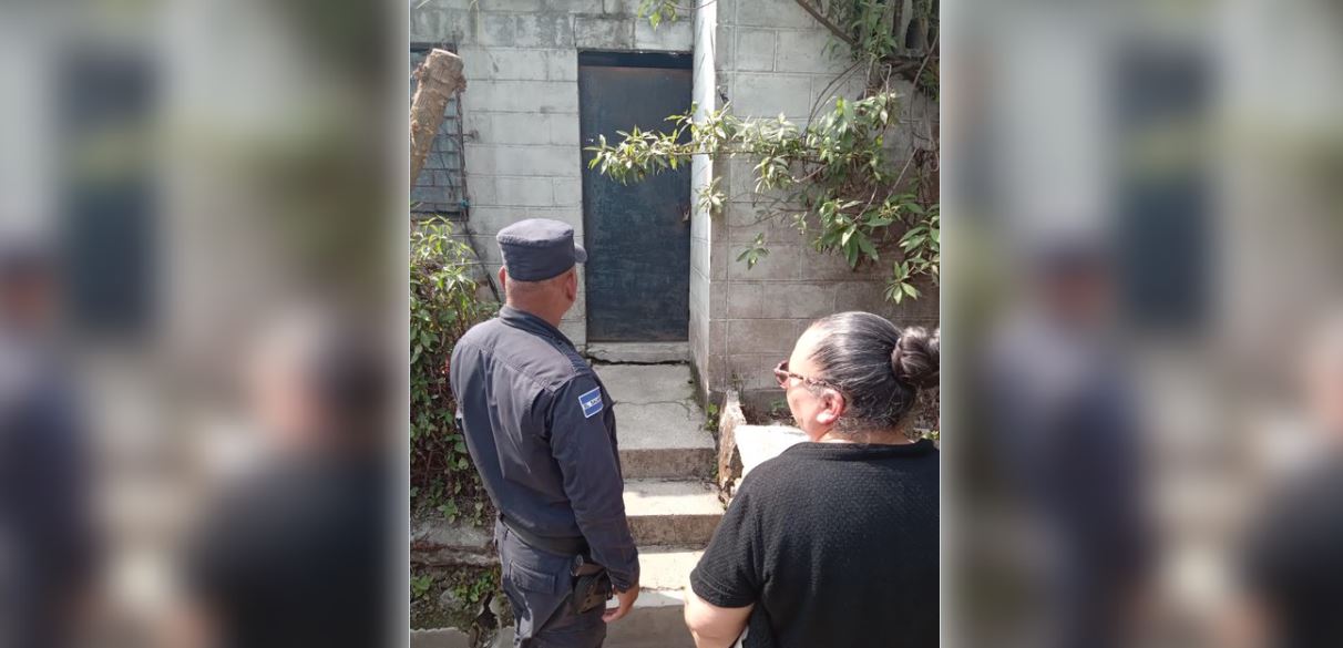 Señora recupera su casa en Apopa tras 20 años de haberla abandonado por temor a las maras