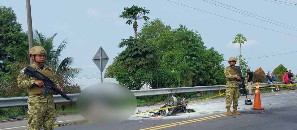 Conductor fallece tras impactar en la parte trasera de un autobús