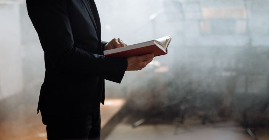 26 años de cárcel para pastor evangélico por abusar de dos niñas