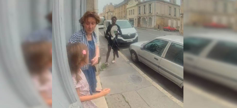 Indigente agrede a mujer y niña para asaltarlas en Francia