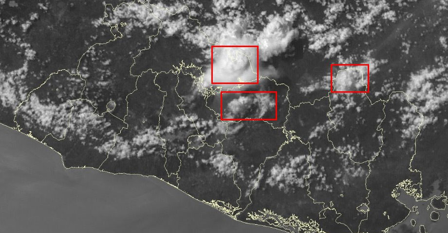 Se reportan lluvias y tormentas en distintas zonas del país esta tarde de sábado