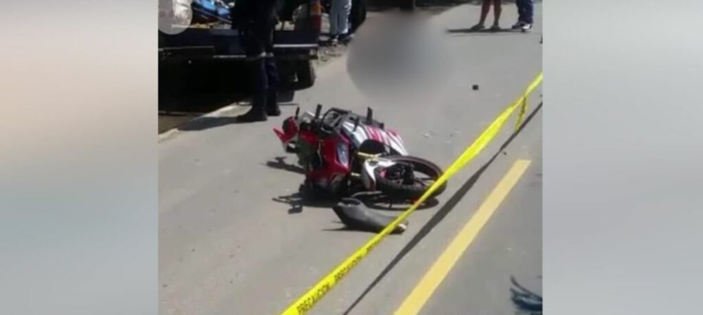 Reportan joven fallecida tras accidentarse en carretera a San Juan Opico