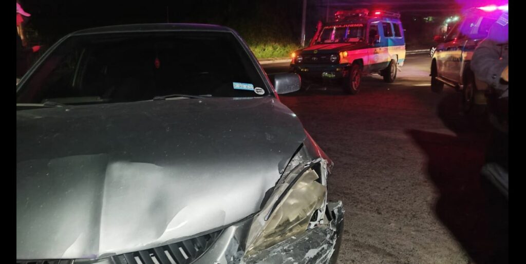 Un adulto y una menor de edad salen lesionados en triple accidente en San Martín