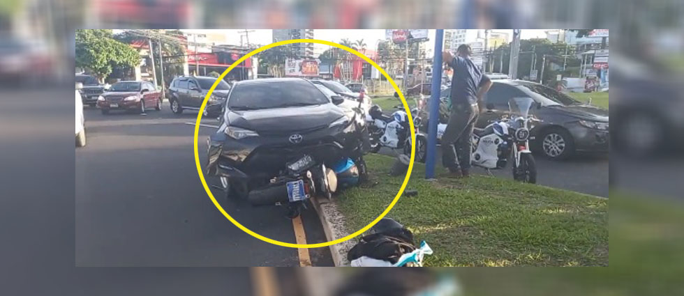 Al menos un lesionado tras fuerte accidente vial en San Salvador