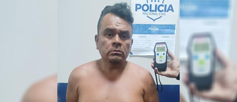 Arrestan a ebrio que lesionó a una mujer en un accidente de tránsito