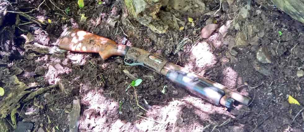 Hallan semienterrada una escopeta en Cabañas