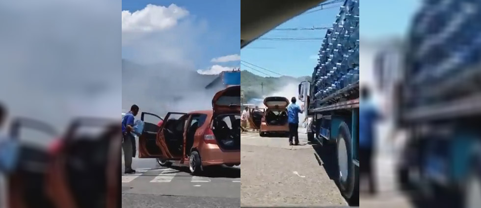 Aplauden acción de trabajadores repartidores de agua al sofocar fuego en un auto con líquido de las garrafas