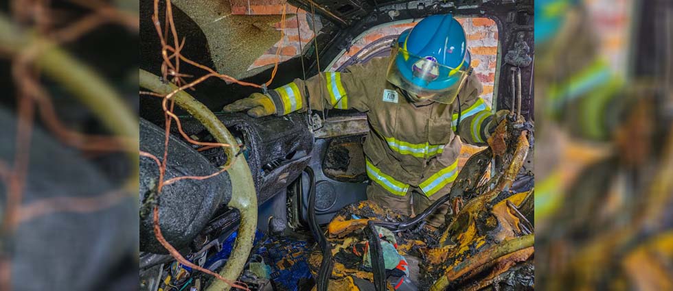 Cientos de dólares en pérdidas tras incendio de vehículo en Chalatenango