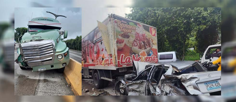 Reportan lesionados tras fuerte accidente sobre el bulevar Monseñor Romero