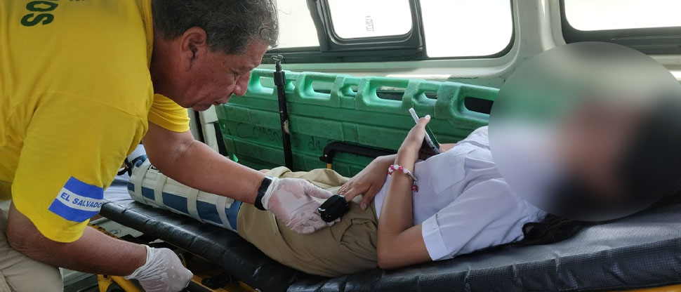 Hospitalizan a alumna del Instituto Acción Cívica que fue atropellada por una moto