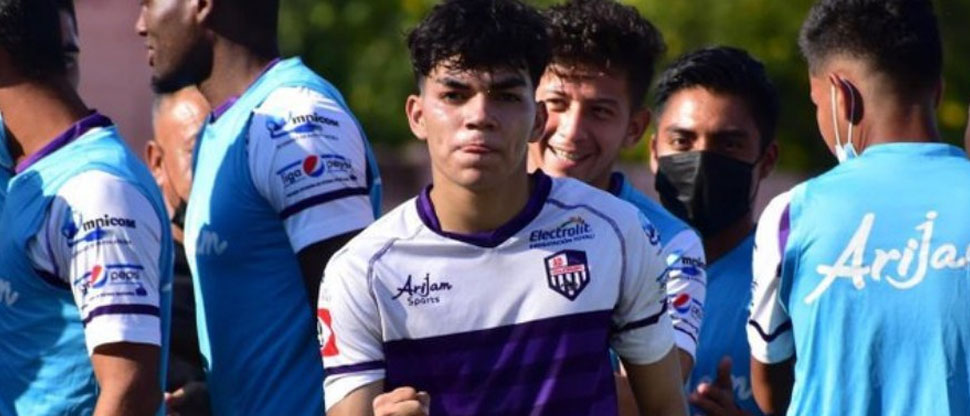 Chalatenango desmiente que existe jugosa oferta de la MLS para llevarse a Leonardo Menjivar